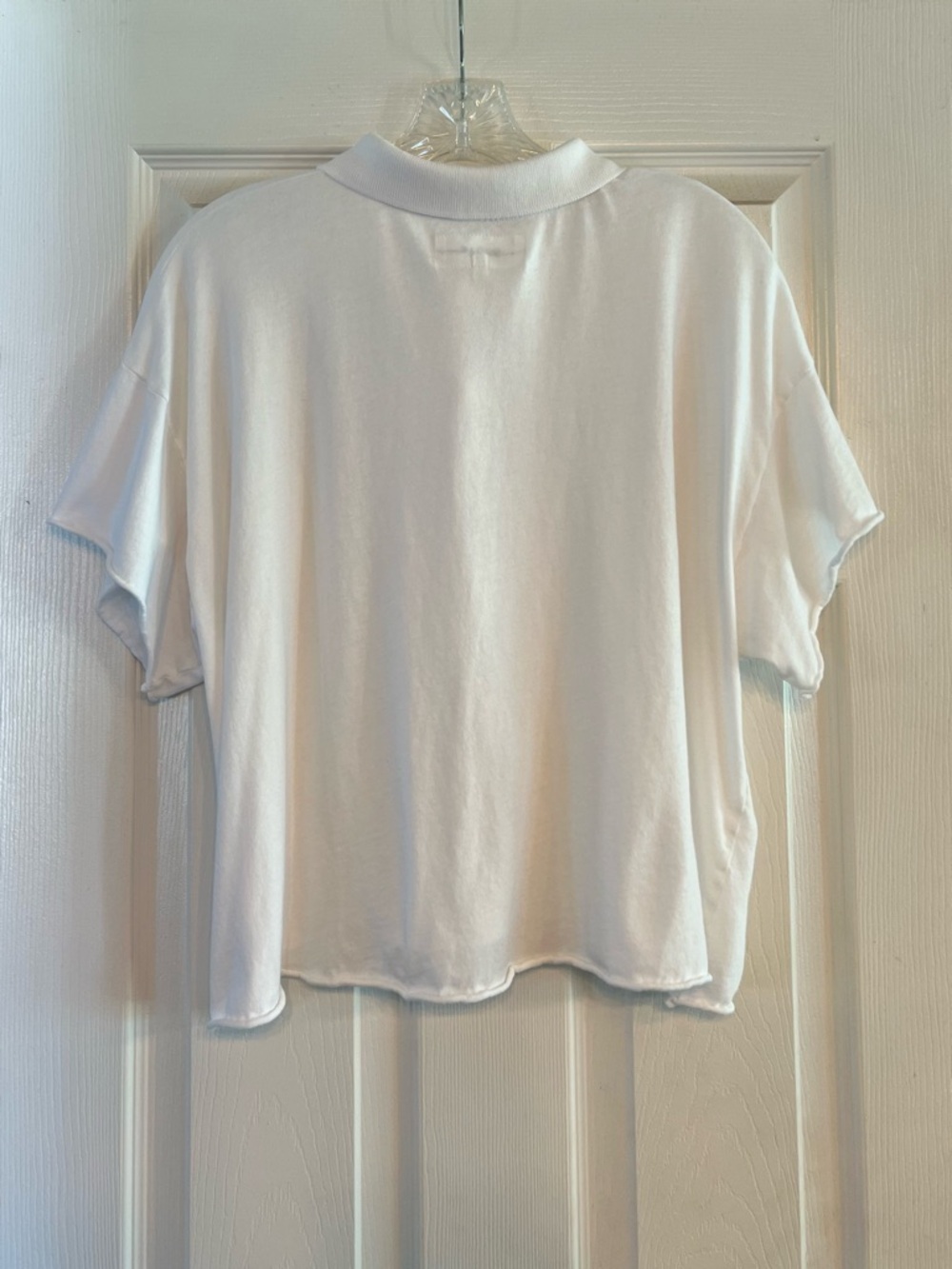 THE GREAT. A vintage inspired white polo tee in true white. - Picture 5 of 6